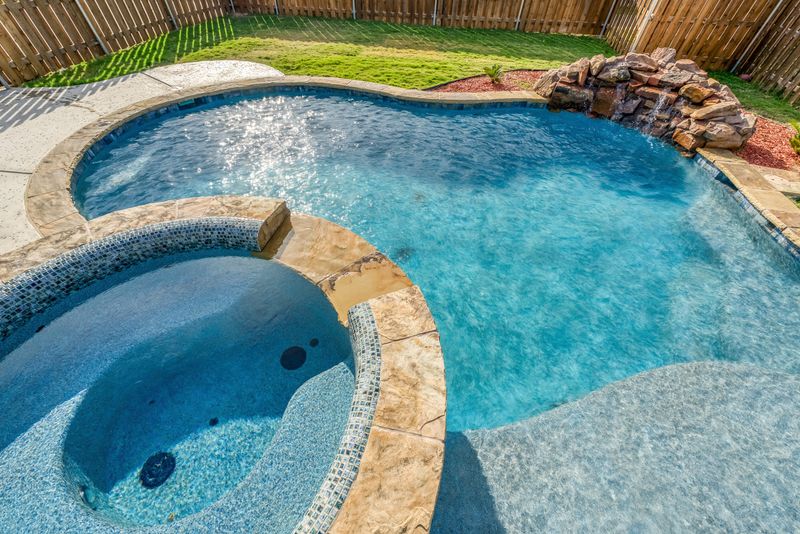 Pool Builder Highland Village 4